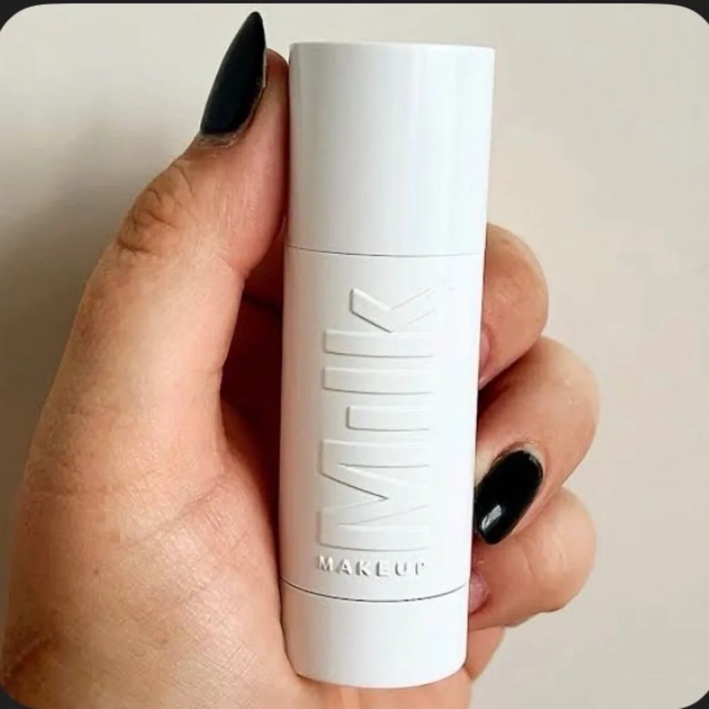 Milk HONEY Flex Foundation Stick - Beige Bronze